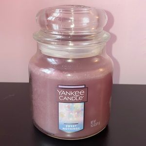 Yankee Candle Medium Jar Sweet Nothings